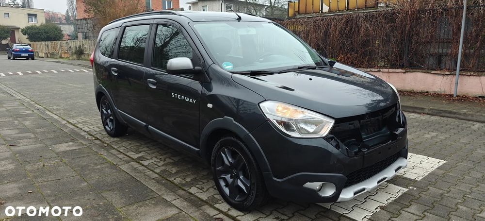Dacia Lodgy dCi 110 Stepway Celebration - 7