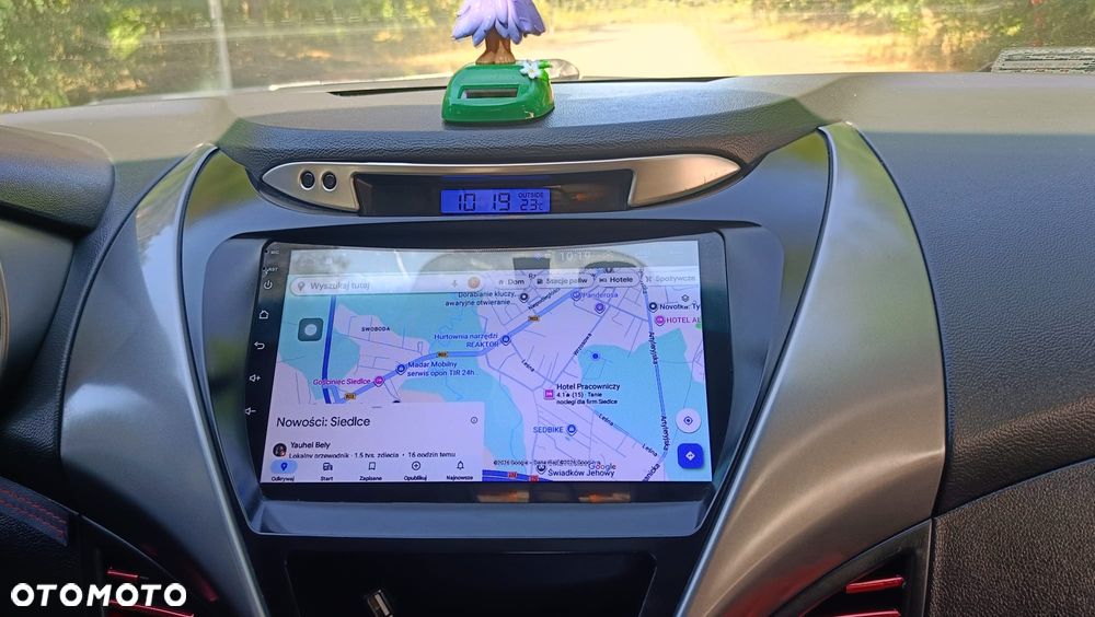 Hyundai Elantra 1.6 Comfort - 12