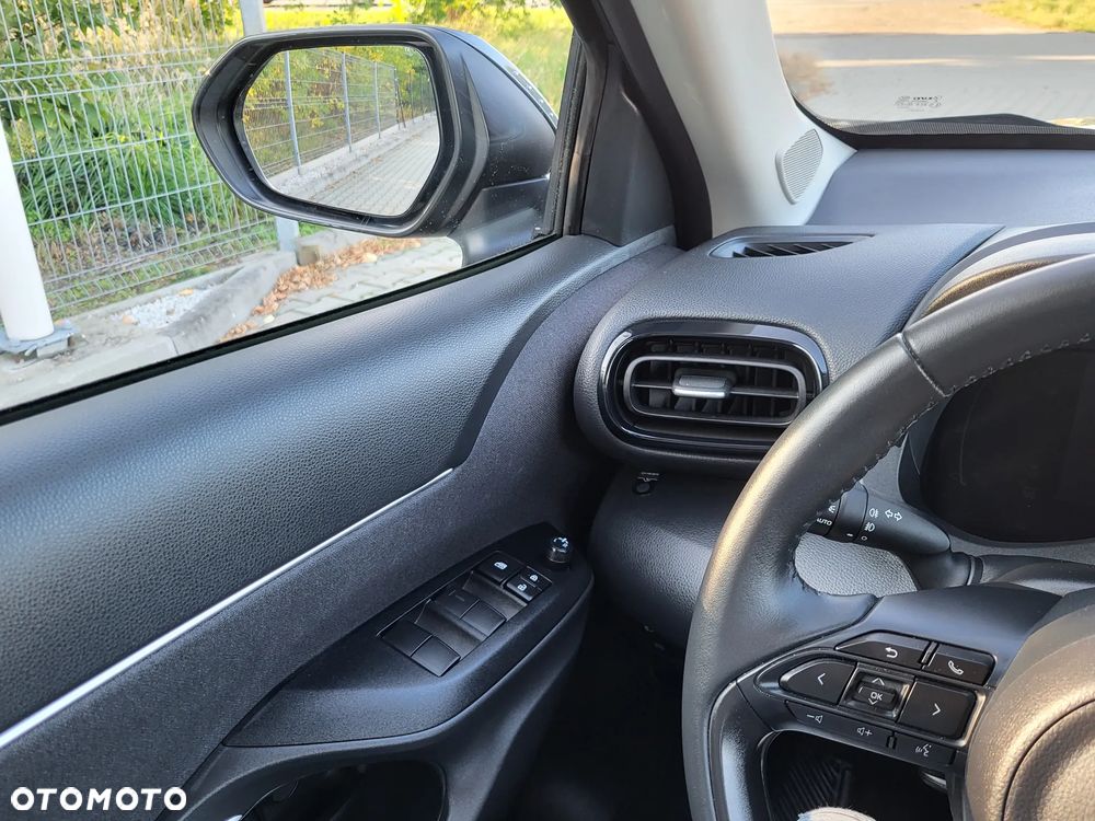 Toyota Yaris Cross Hybrid 1.5 Comfort - 21