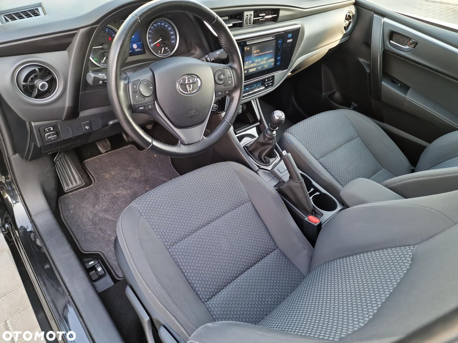 Toyota Corolla 1.6 Premium EU6 - 10