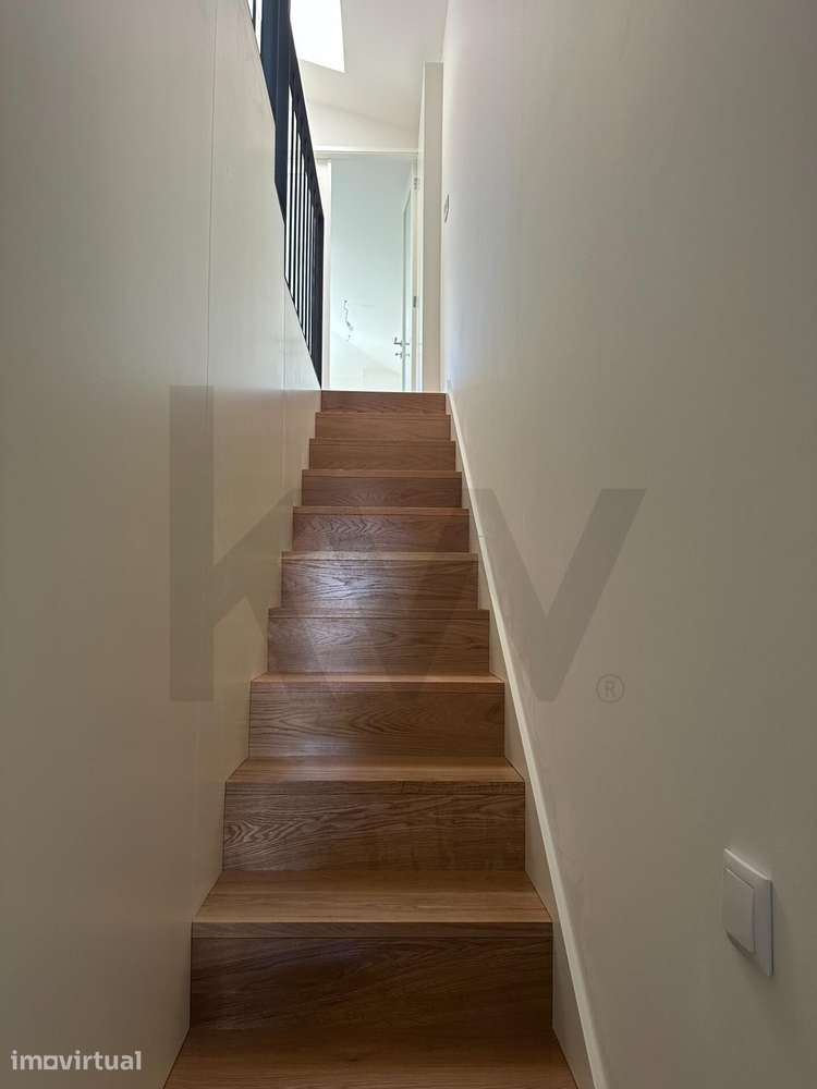 Apartamento T2 duplex novo no centro do Porto ao Palácio de Cristal - Grande imagem: 5/34