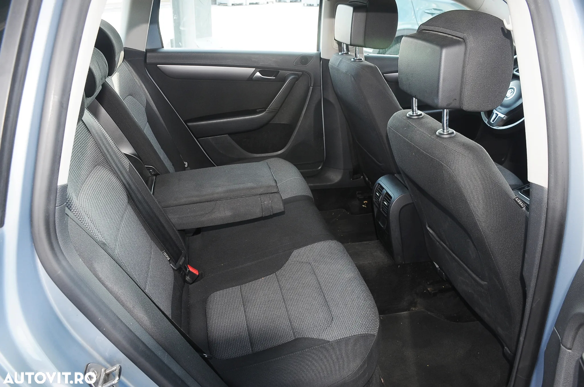 Volkswagen Passat Variant 1.6 TDI BlueMotion - 8