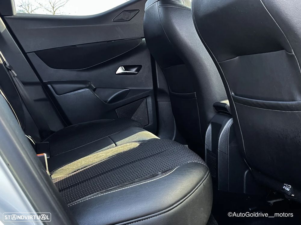 DS DS3 Crossback 1.2 PureTech Performance Line EAT8 - 10