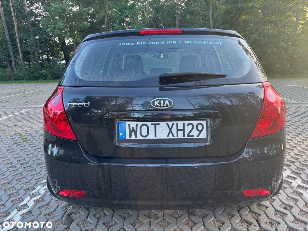 Kia Ceed 1.4 Comfort + - 7