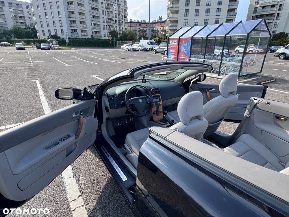 Volvo C70 2.0D Momentum - 16