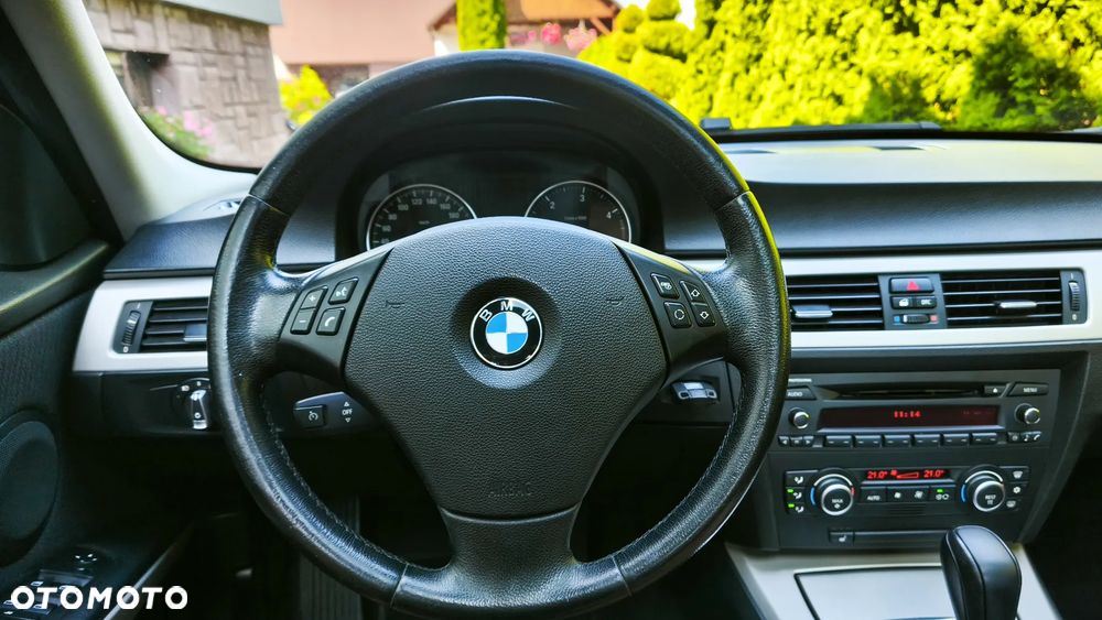 BMW Seria 3 320d DPF - 12