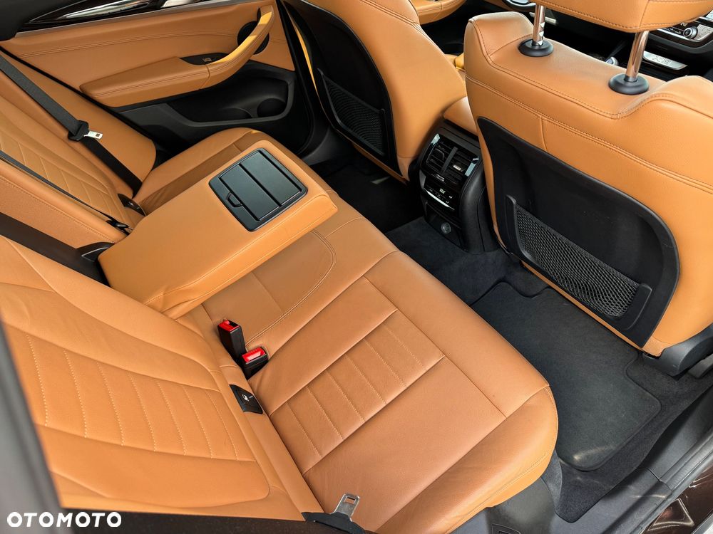 BMW X3 sDrive18d xLine - 15