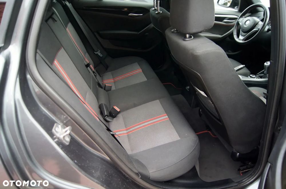 BMW X1 xDrive18d Sport Line - 23