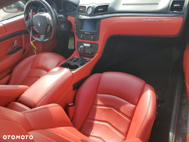 Maserati GranTurismo - 40