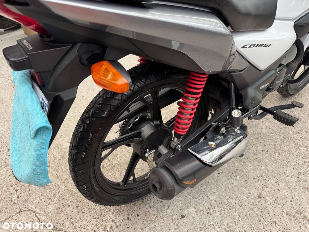 Honda CBF - 15