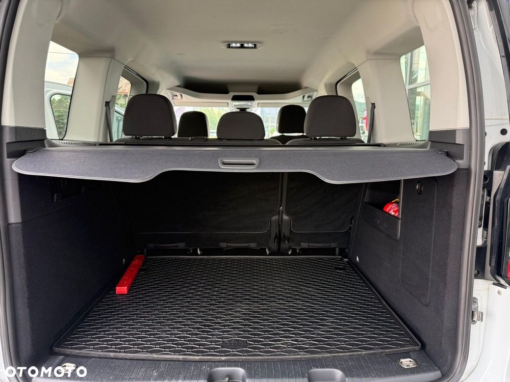 Ford Tourneo Connect - 13