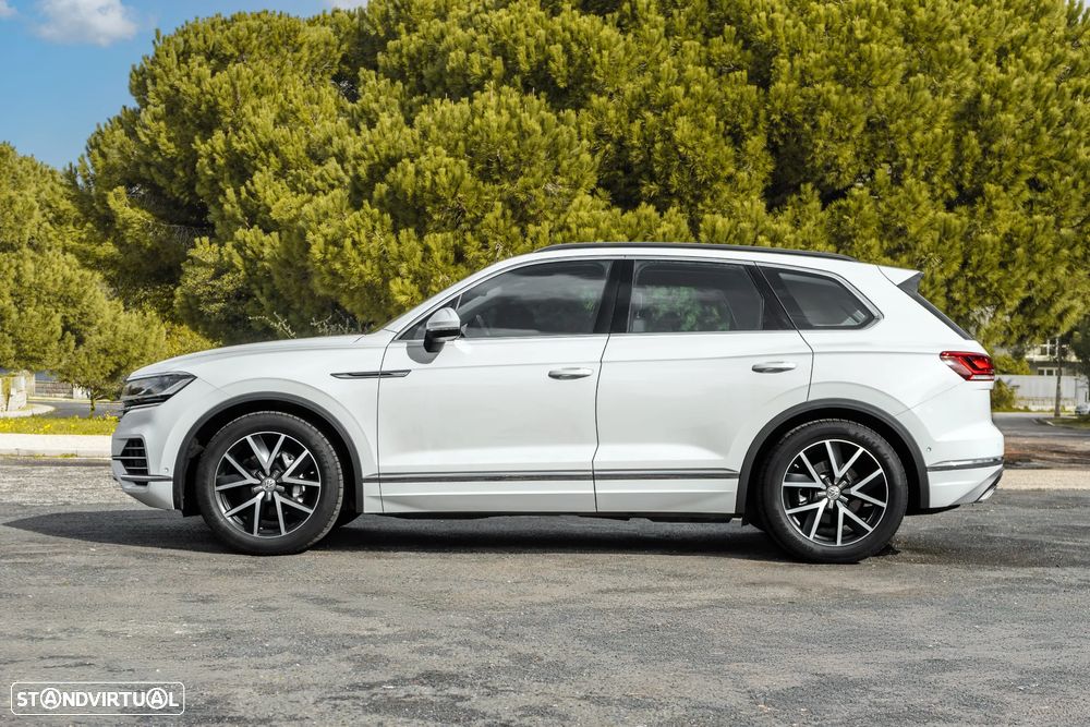 VW Touareg 3.0 TDI V6 Elegance Plus - 3