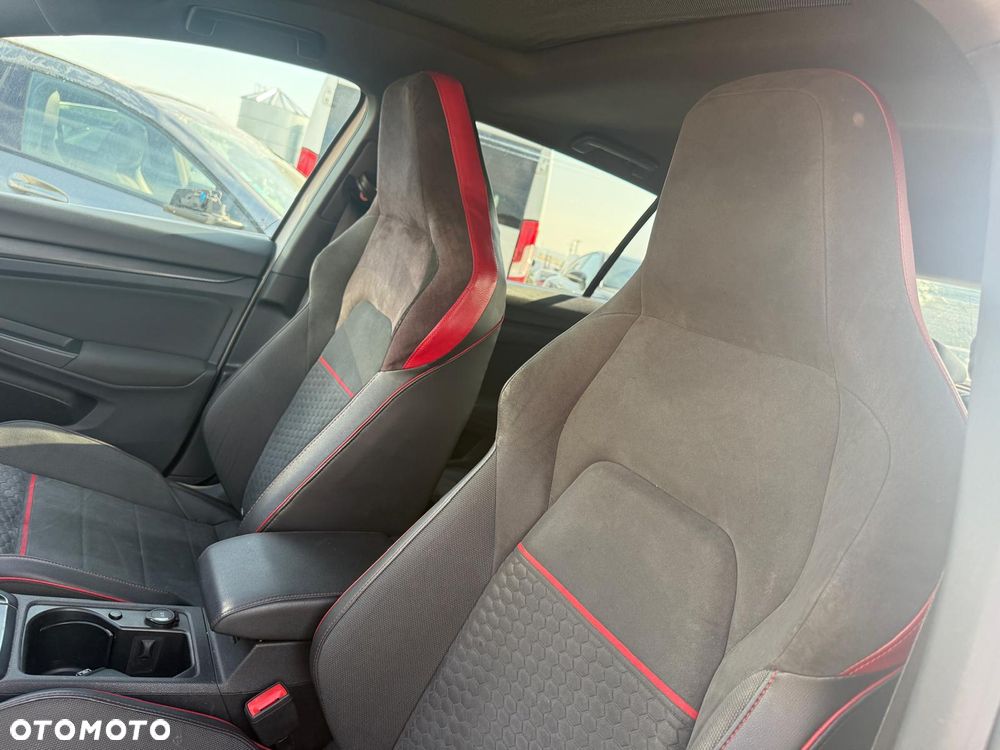 Volkswagen Golf 2.0 TSI OPF DSG GTI Clubsport - 11