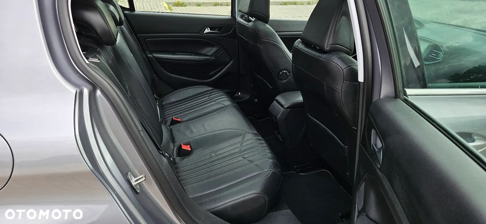 Peugeot 308 PureTech 130 GPF EAT8 Stop & Start Allure Pack - 7