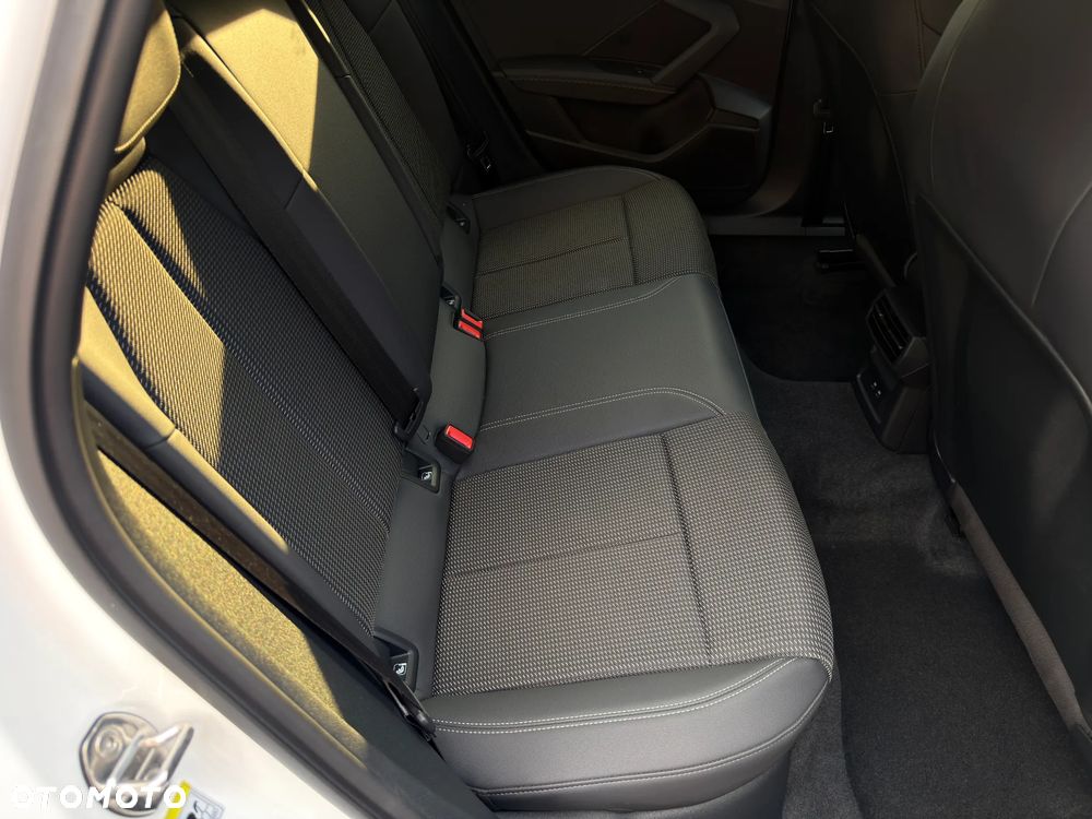 Audi A3 Limousine 40 TFSI quattro S tronic advanced - 25