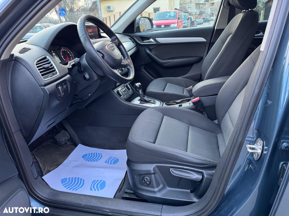 Audi Q3 2.0 TDI Quattro Stronic Design - 29