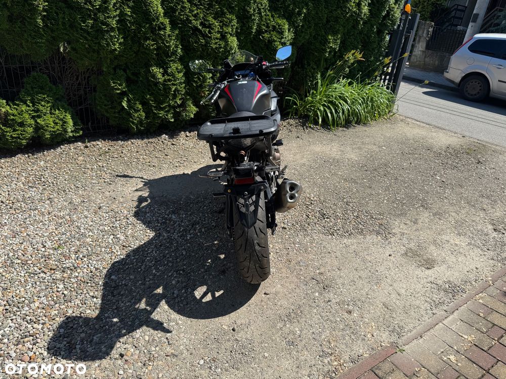Honda CBR - 6