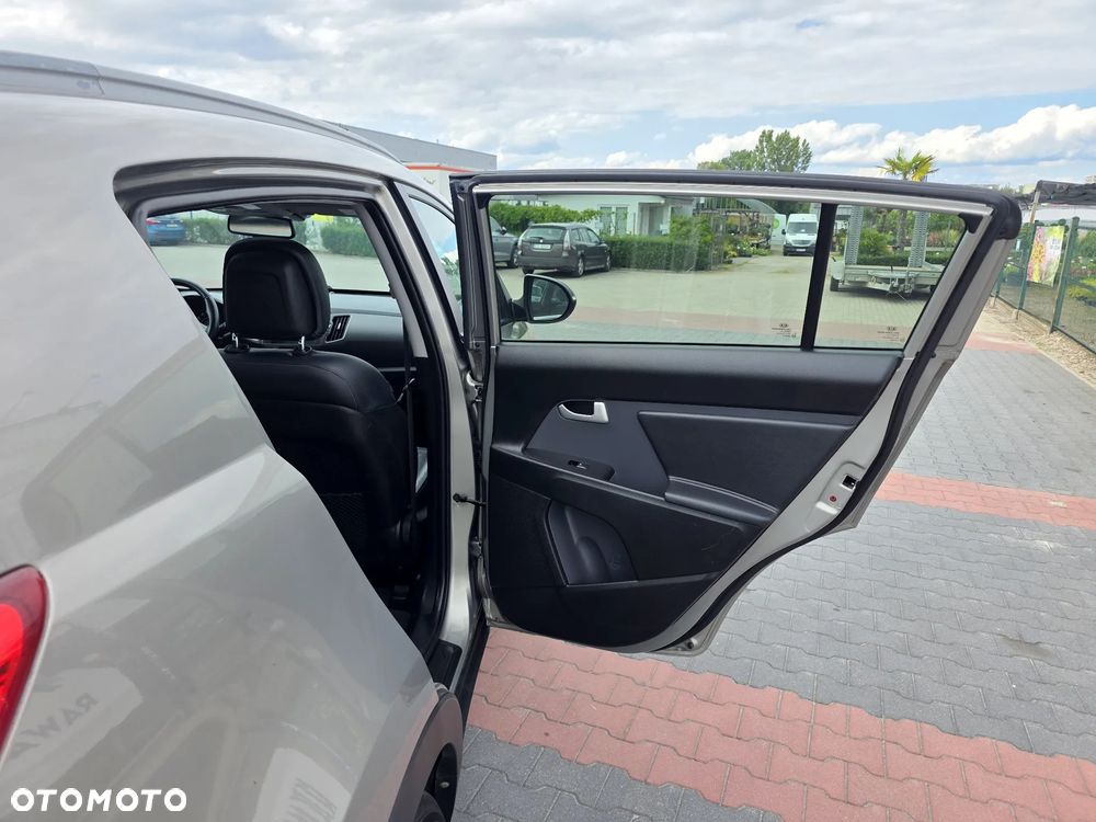 Kia Sportage 2.0 XL 2WD - 12