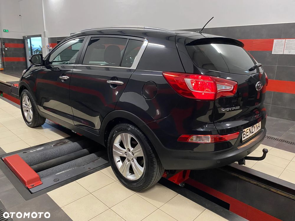 Kia Sportage 2.0 M - 13