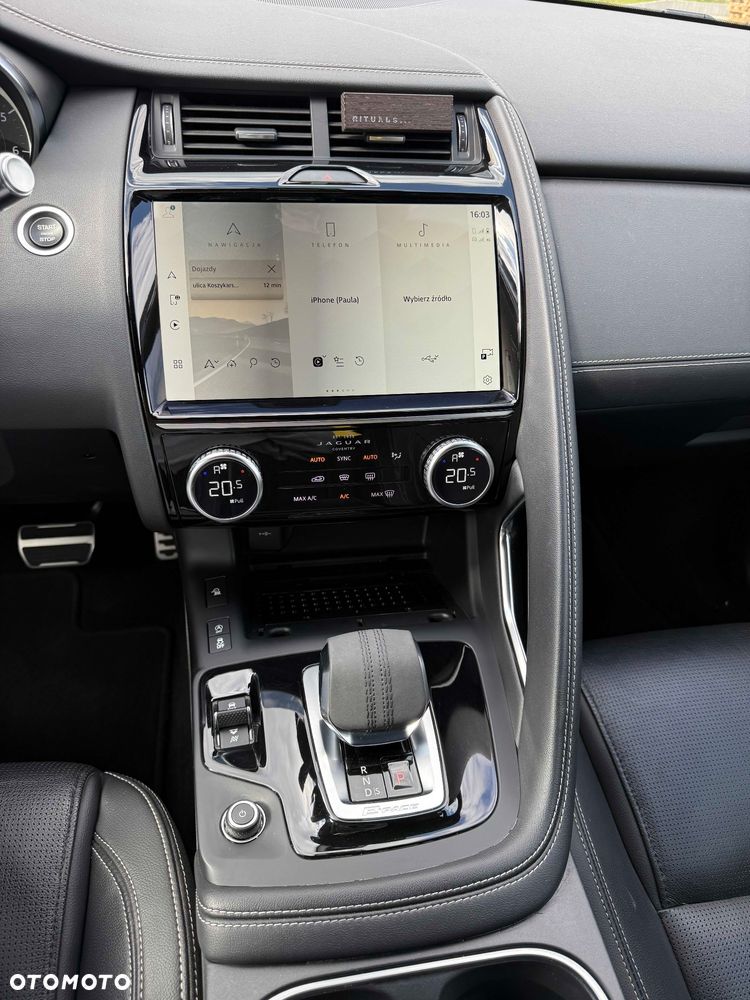 Jaguar E-Pace P200 AWD R-Dynamic - 9