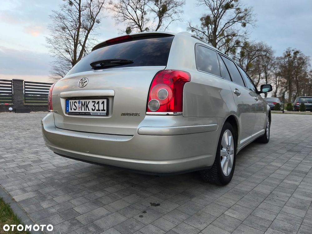 Toyota Avensis 1.8 VVT-i Edition - 8