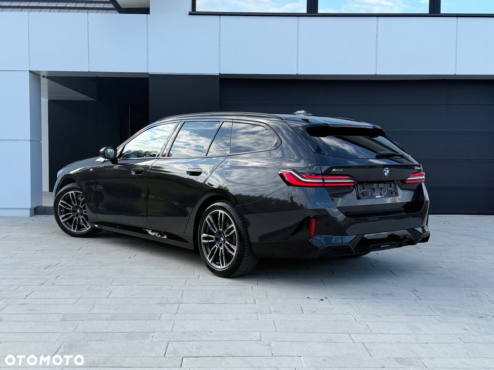 BMW Seria 5 520d - 24