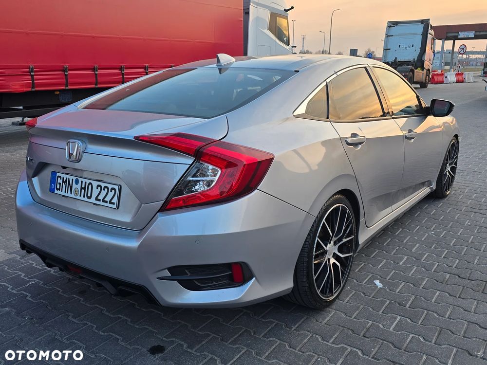 Honda Civic 1.5 i-VTEC Turbo CVT Executive - 21