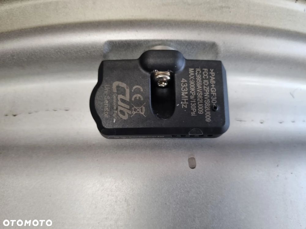 Alufelgi Mercedes C-Klasa W204, W205, E-klasa W212, W213 19 cali 5x112 4szt. z czujnikami - 11