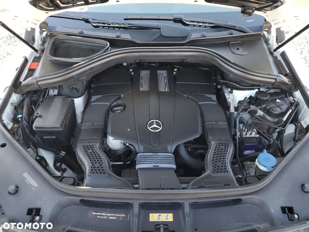 Mercedes-Benz GL - 9