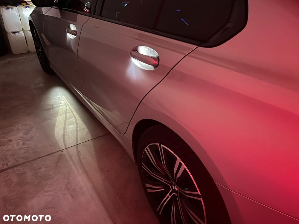 BMW Seria 3 320d - 14