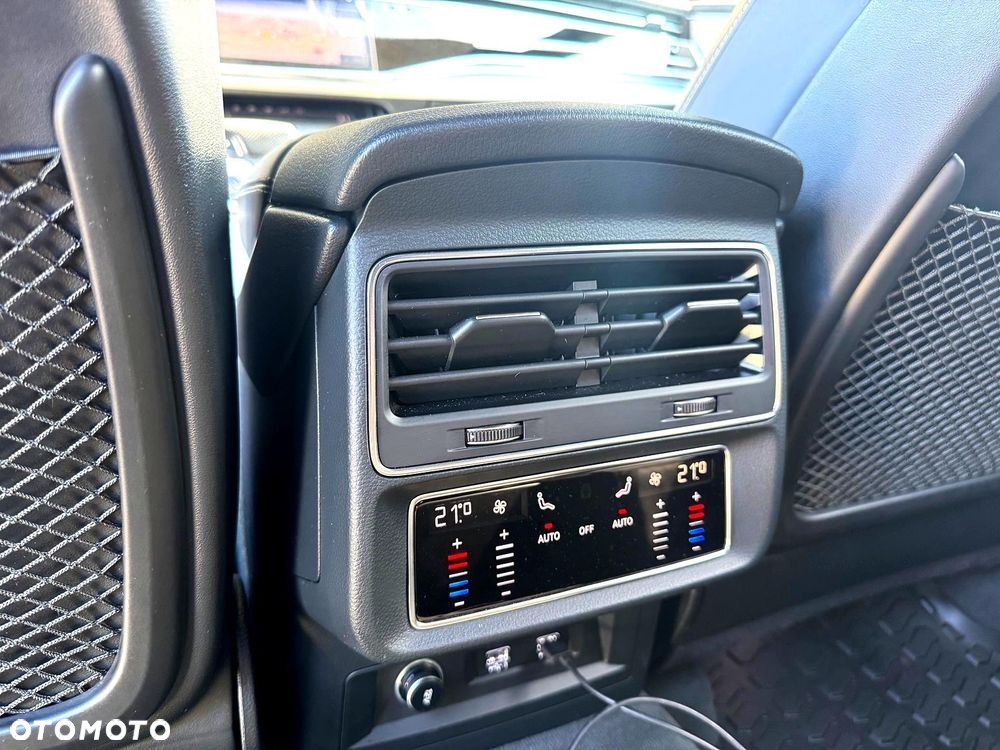 Audi Q8 - 15