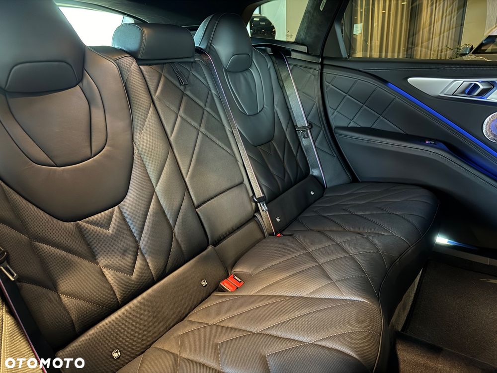 BMW XM 50e PHEV sport - 17