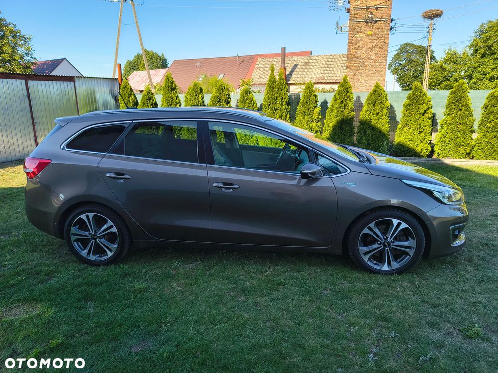 Kia Ceed 1.6 CRDi 136 ISG Platinum Edition - 7
