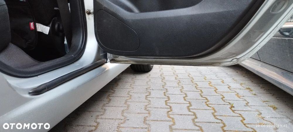 Peugeot 307 1.6 Mistral - 13
