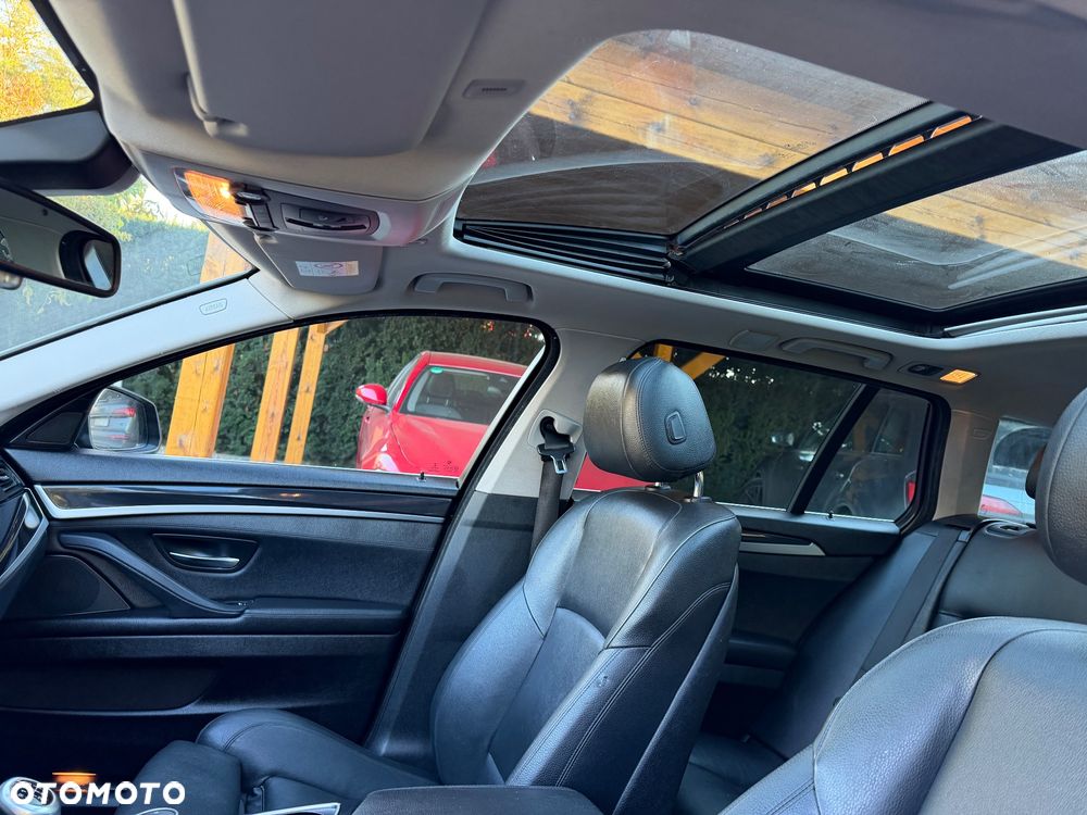 BMW Seria 5 520d Touring Blue Performance - 14