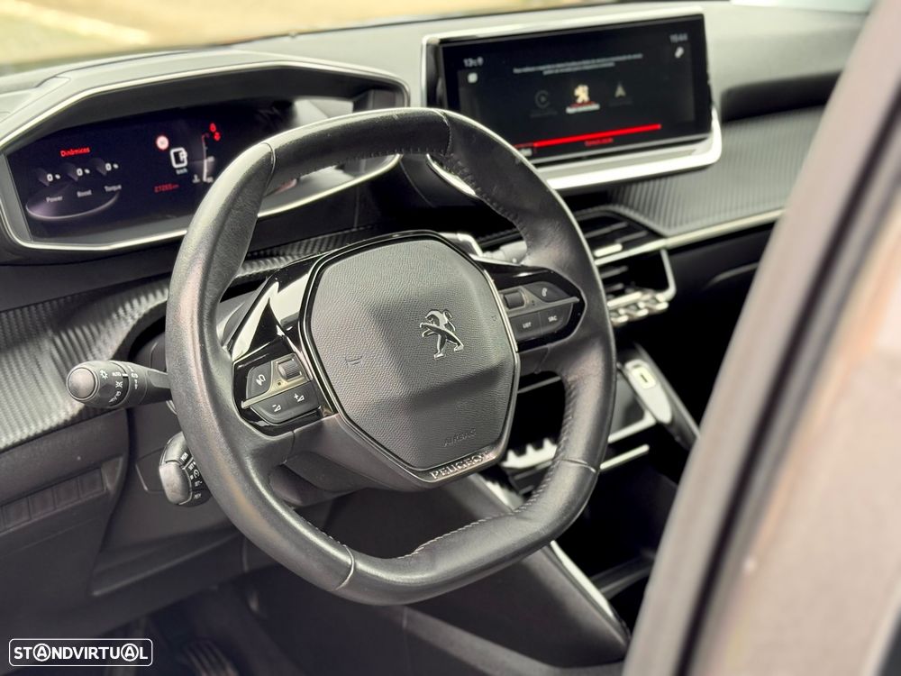 Peugeot 2008 PureTech 130 EAT8 Allure - 20