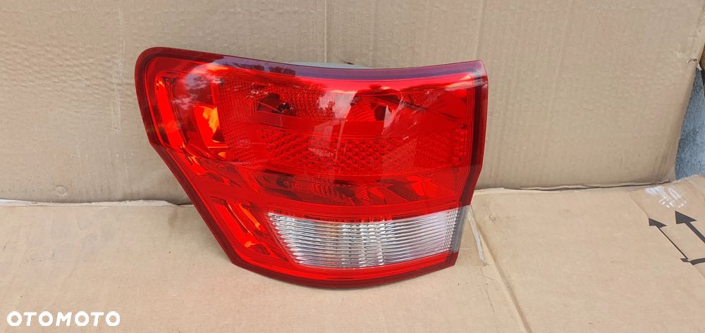 Lampa lewy tył tylna lewa w błotnik Jeep Grand Cherokee IV WK2 55079421AE 55079415AE - 1
