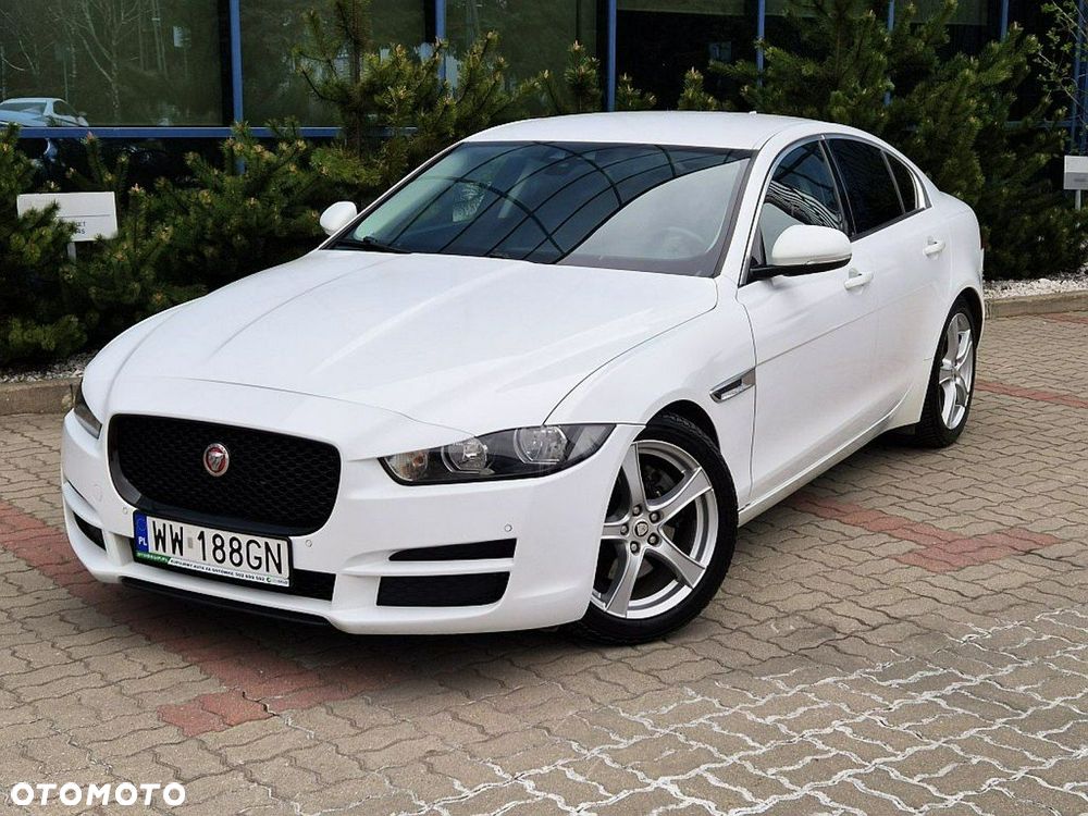 Jaguar XE 2.0 D180 S - 1