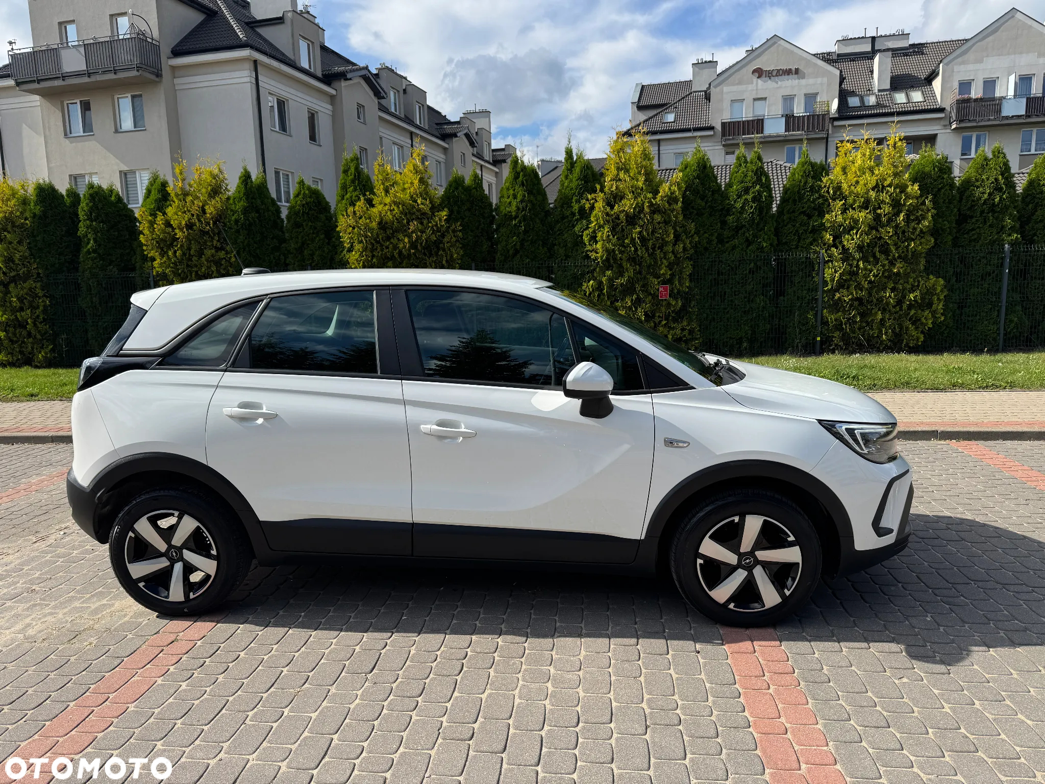 Opel Crossland 1.2 T Elegance Business Pack - 4