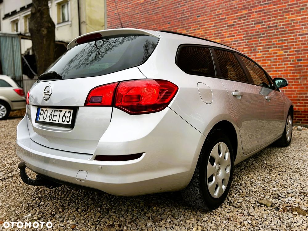 Opel Astra - 32