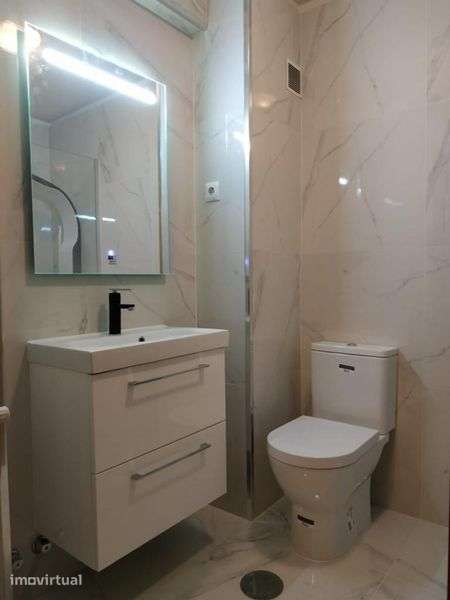 Apartamento T1 localizado em Pedrouços, perto do H. São João - Grande imagem: 3/5