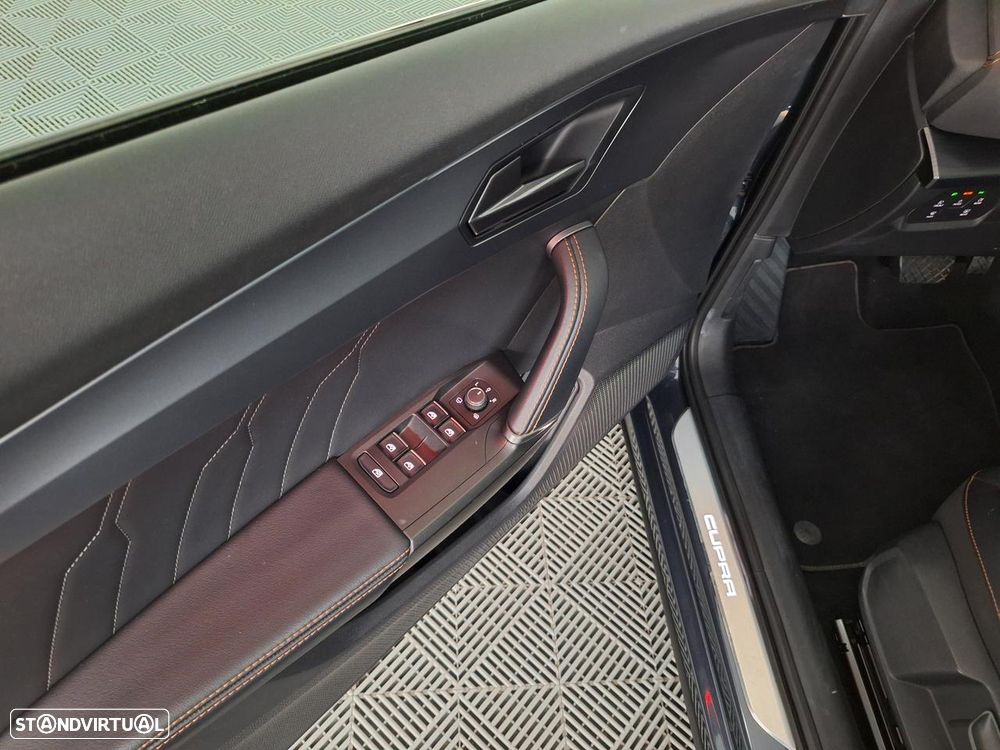Cupra Formentor 1.4 e-Hybrid Sport DSG - 29