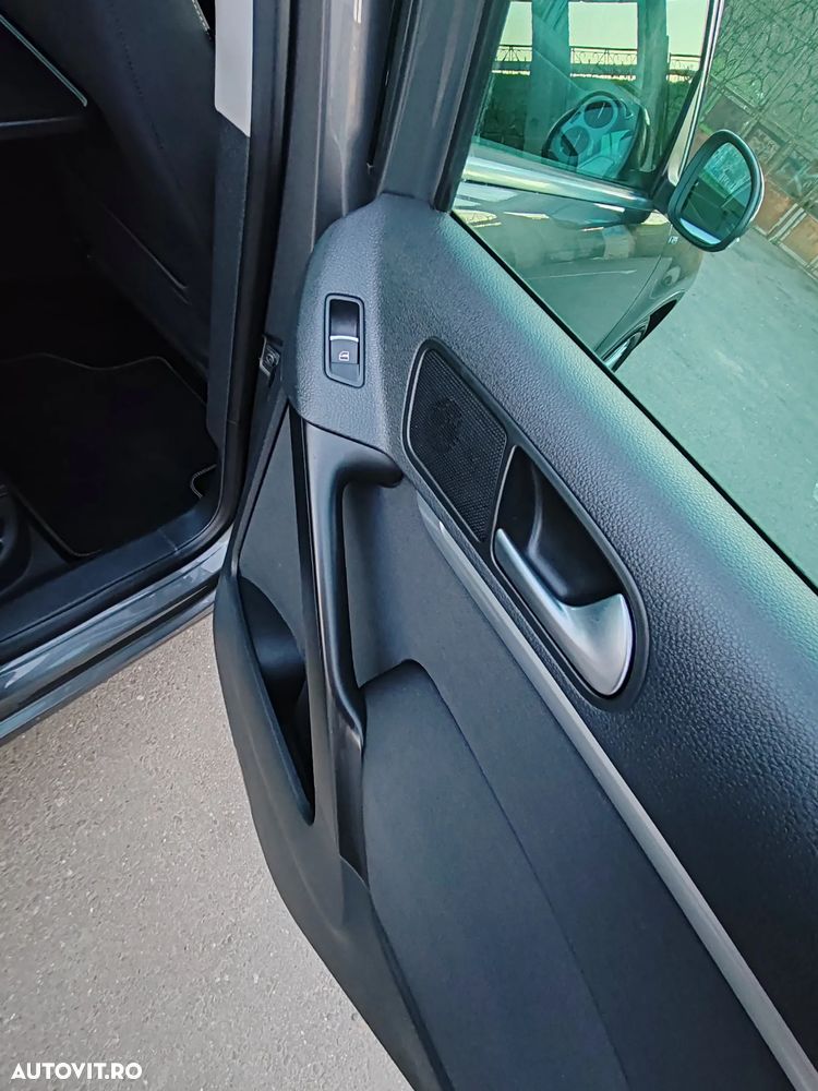 Volkswagen Tiguan 2.0 TDI DPF BlueMotion Technology Cup Sport & Style - 15