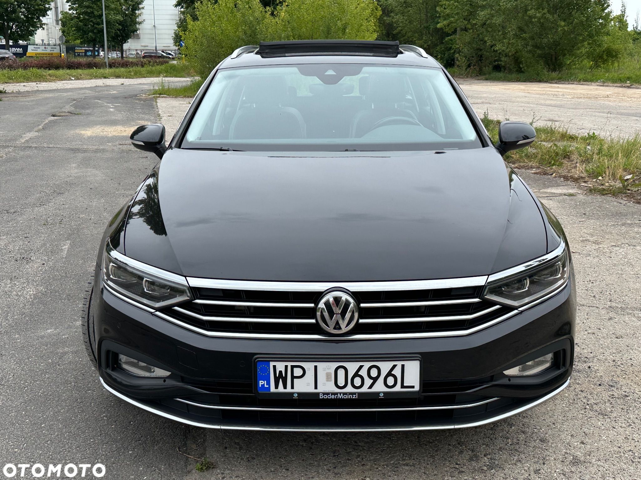Volkswagen Passat 2.0 TDI Business DSG - 1