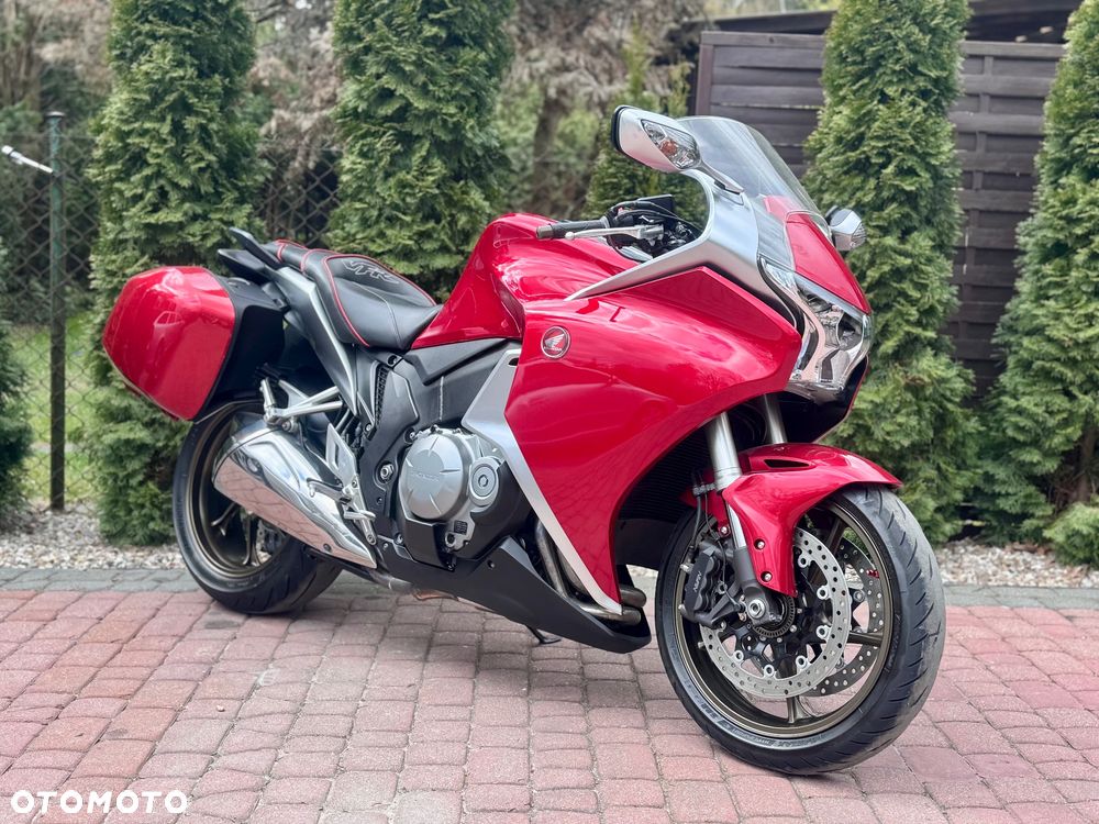 Honda VFR - 1
