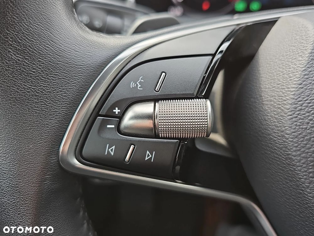 Skoda Superb 2.0 TDI SCR Selection DSG - 24