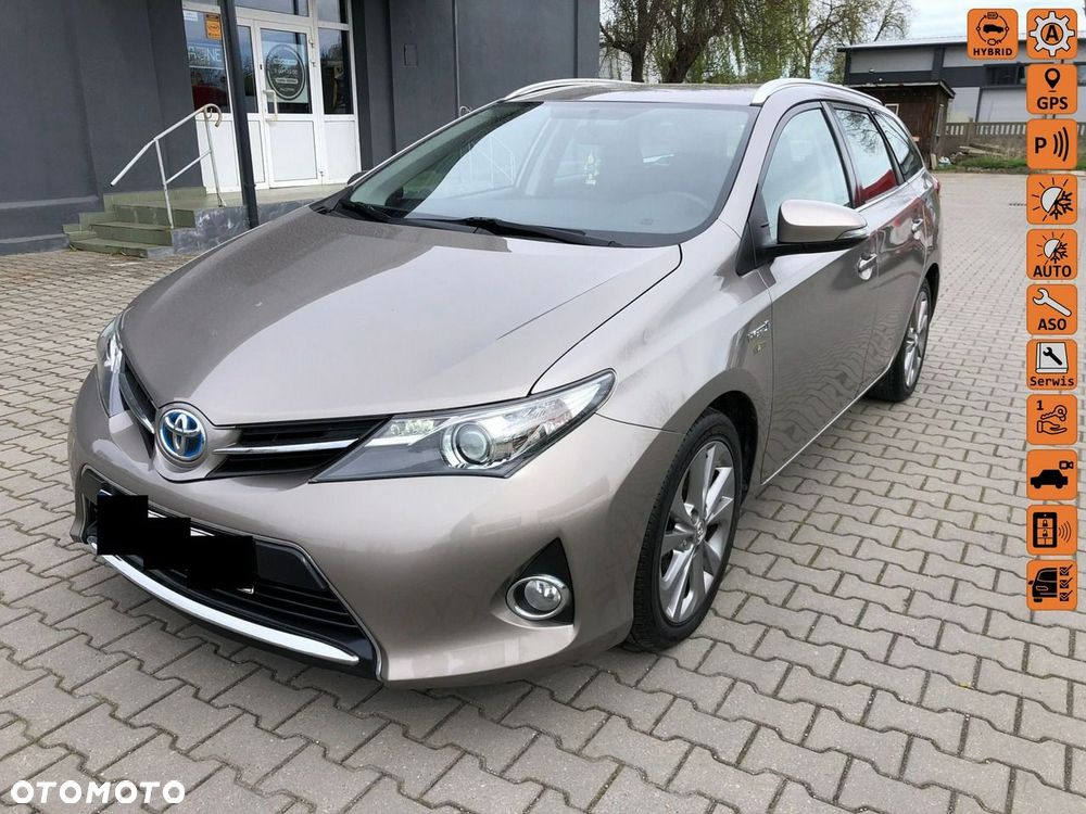 Toyota Auris - 1