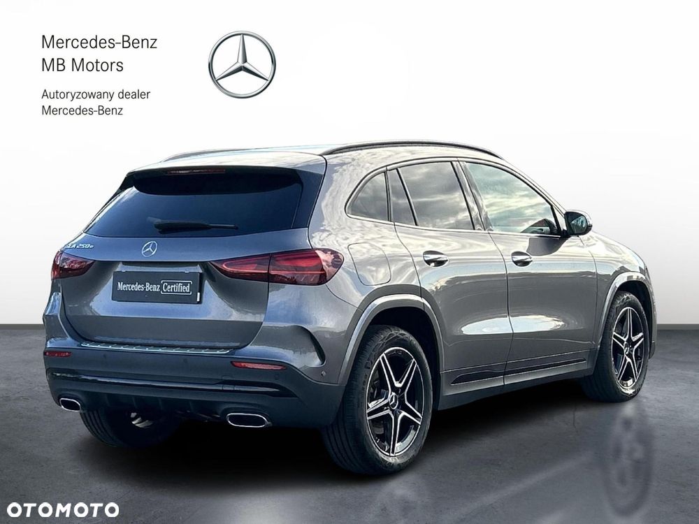 Mercedes-Benz GLA 250 e PHEV AMG Line 8G-DCT - 6