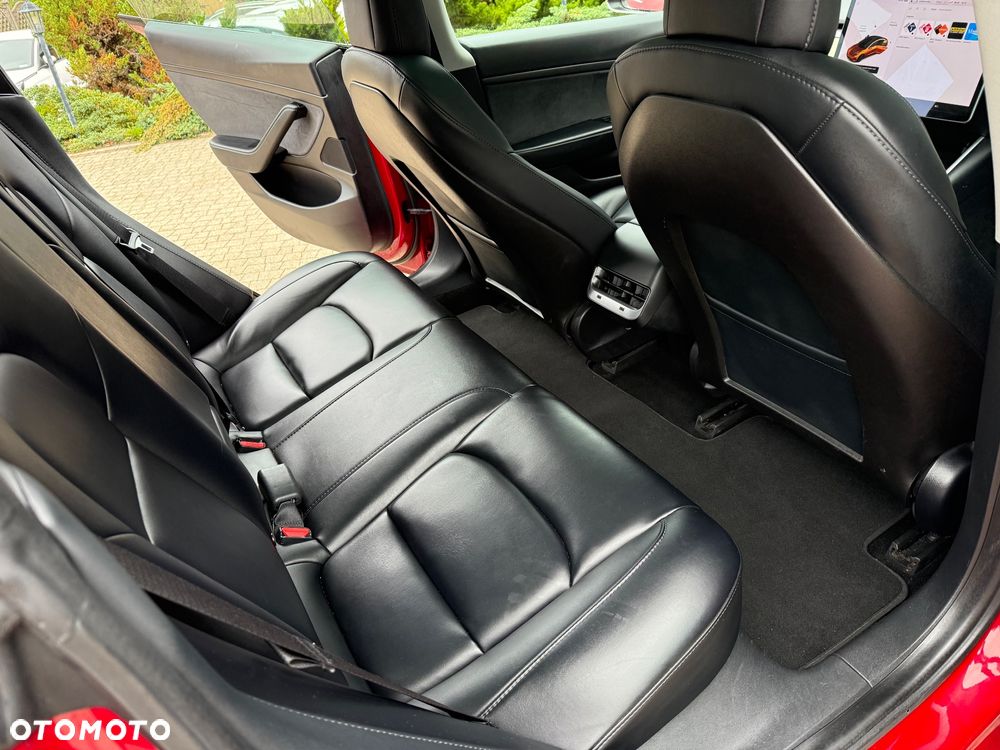 Tesla Model 3 - 27
