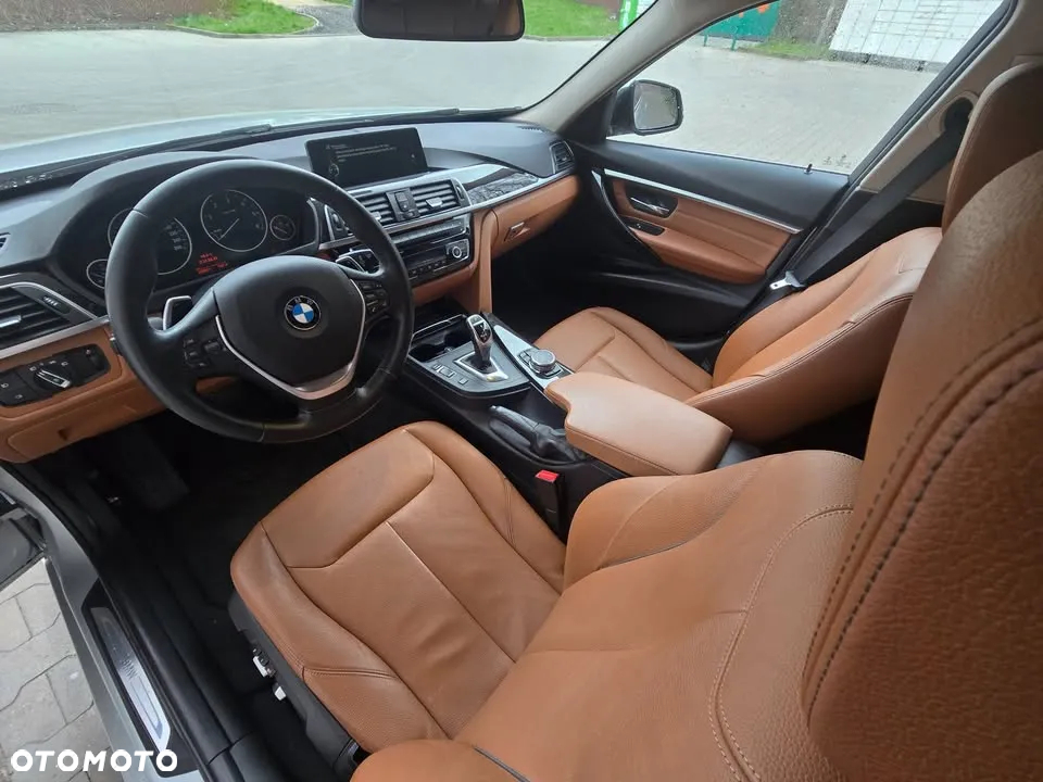 BMW Seria 3 330d Touring xDrive Luxury Line - 11